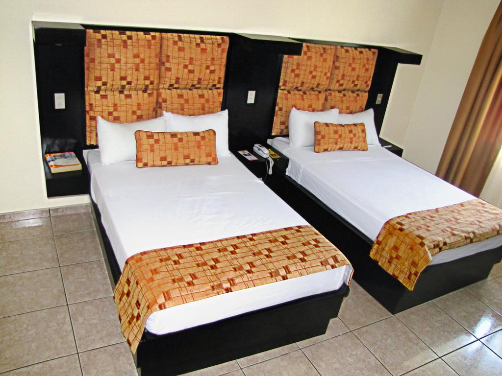 Hotel Tropico Inn San Miguel Room photo